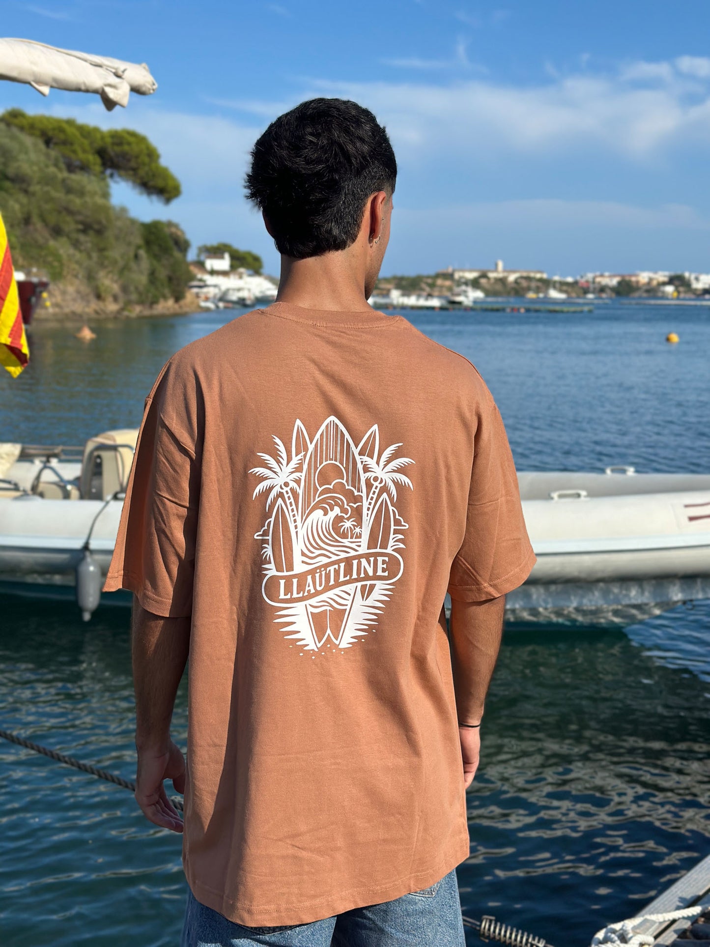 Camiseta Oversize color tierra | Llaüt Line Urban | Estilo Náutico Mediterráneo