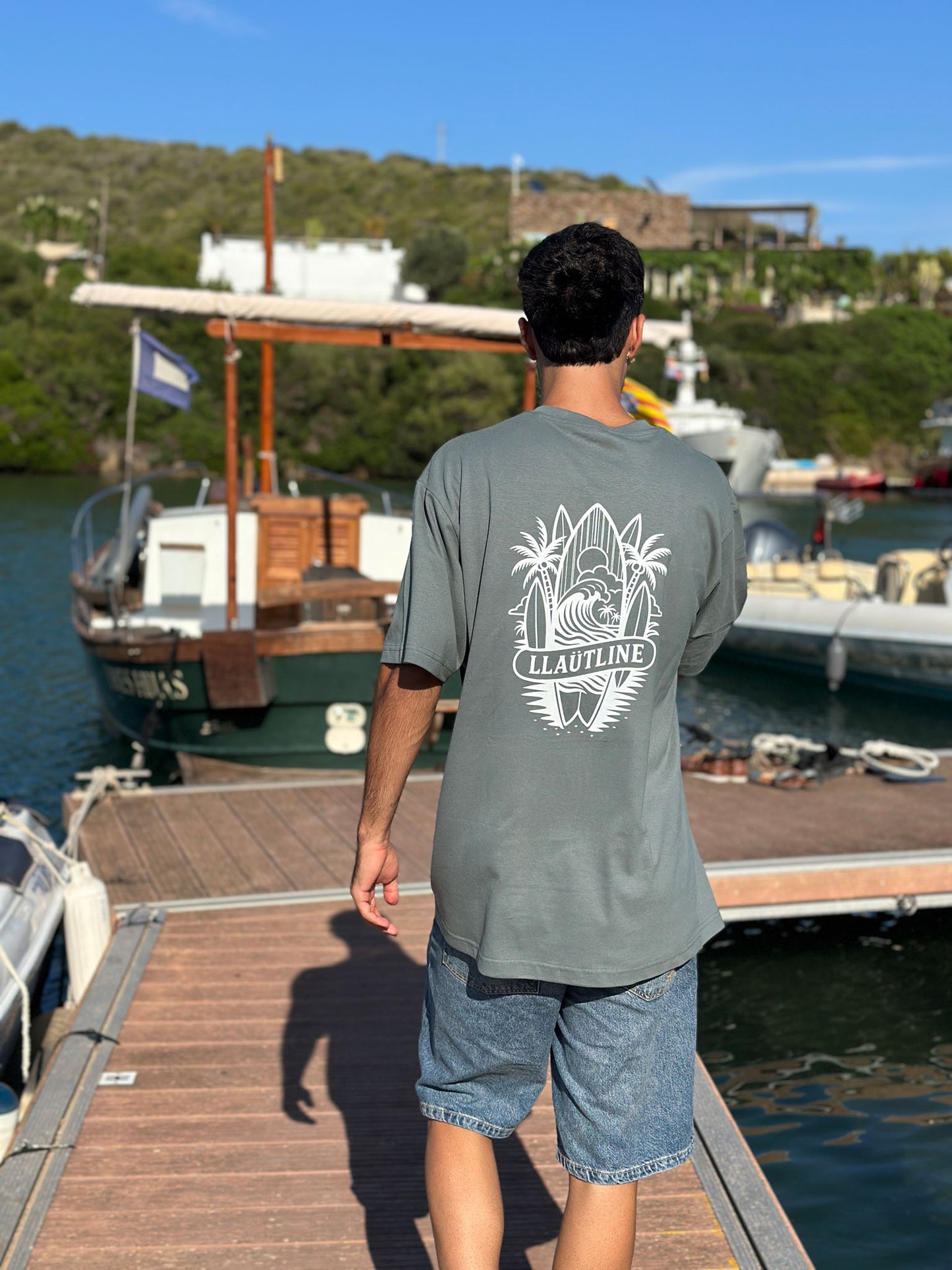 Camiseta Oversize color verde| Llaüt Line Urban | Estilo Náutico Mediterráneo