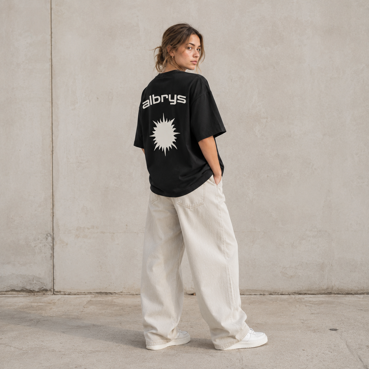 BLACK MEDITERRANEAN SUN TEE