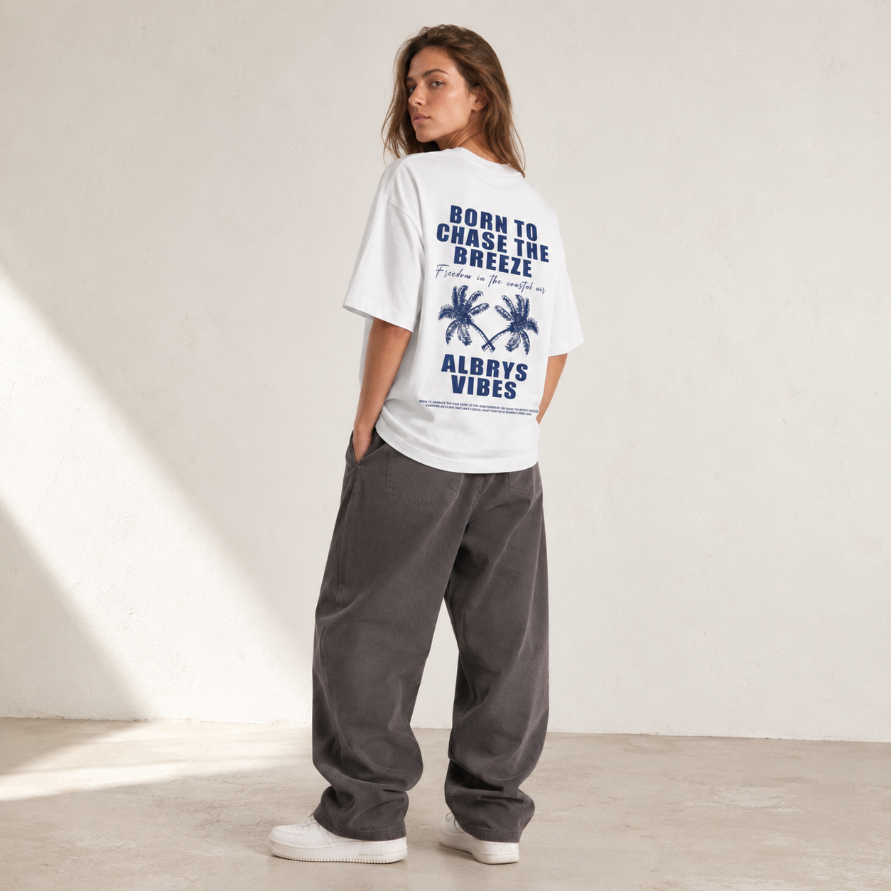 WHITE PALM TREES TEE