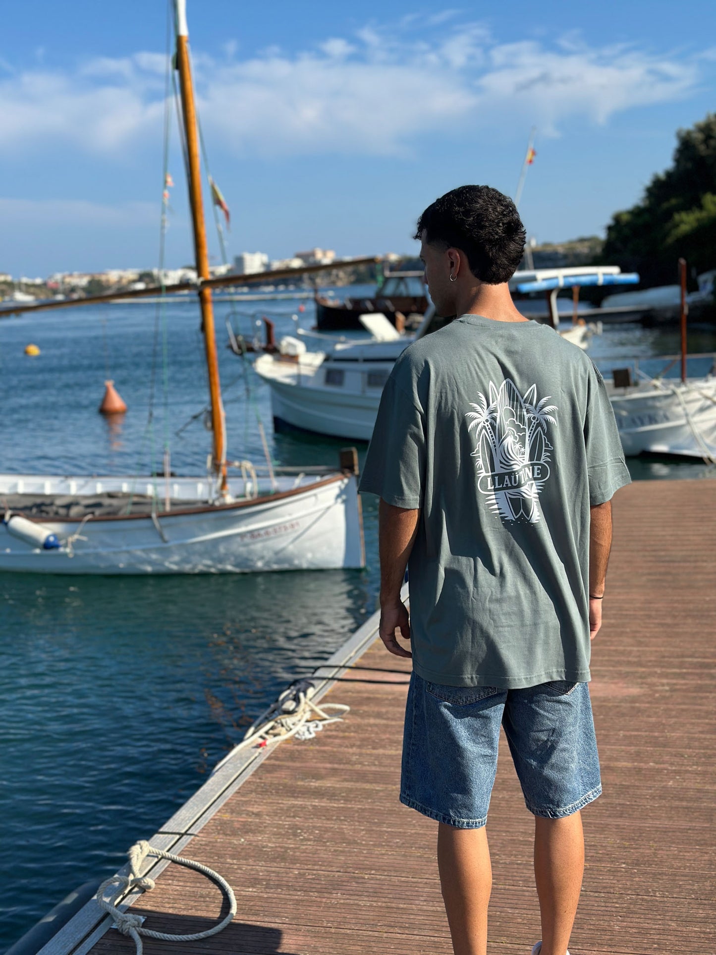 Camiseta Oversize color verde| Llaüt Line Urban | Estilo Náutico Mediterráneo